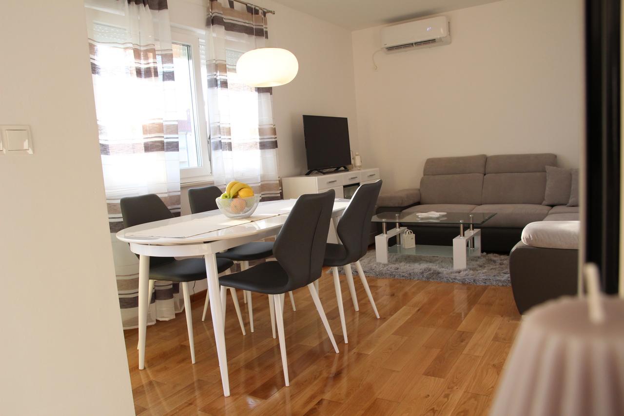Apartment Mario Podstrana Eksteriør bilde