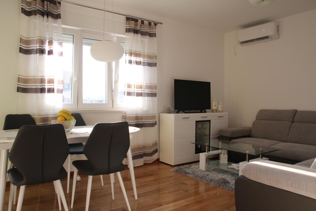 Apartment Mario Podstrana Eksteriør bilde