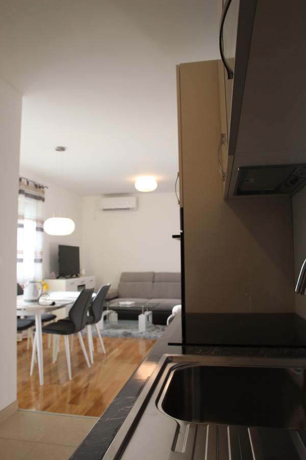 Apartment Mario Podstrana Eksteriør bilde